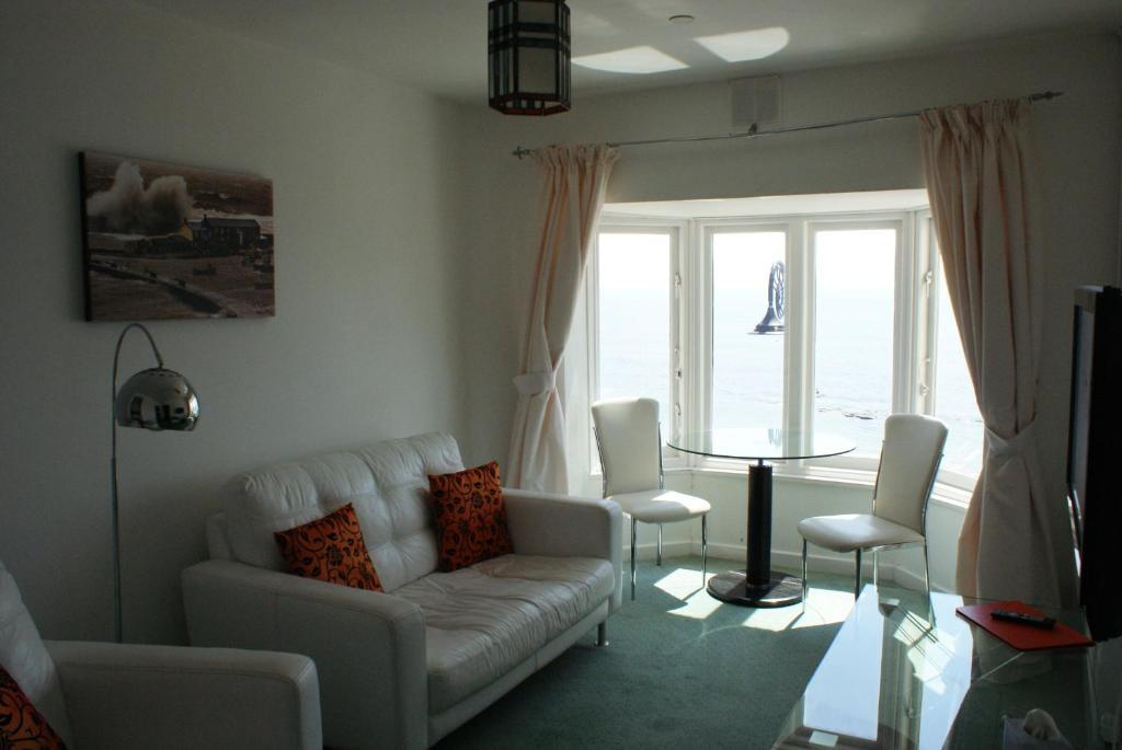 The Bay Apartment Lyme Regis Room photo