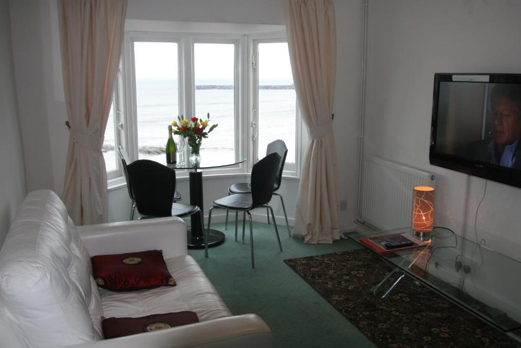 The Bay Apartment Lyme Regis Room photo
